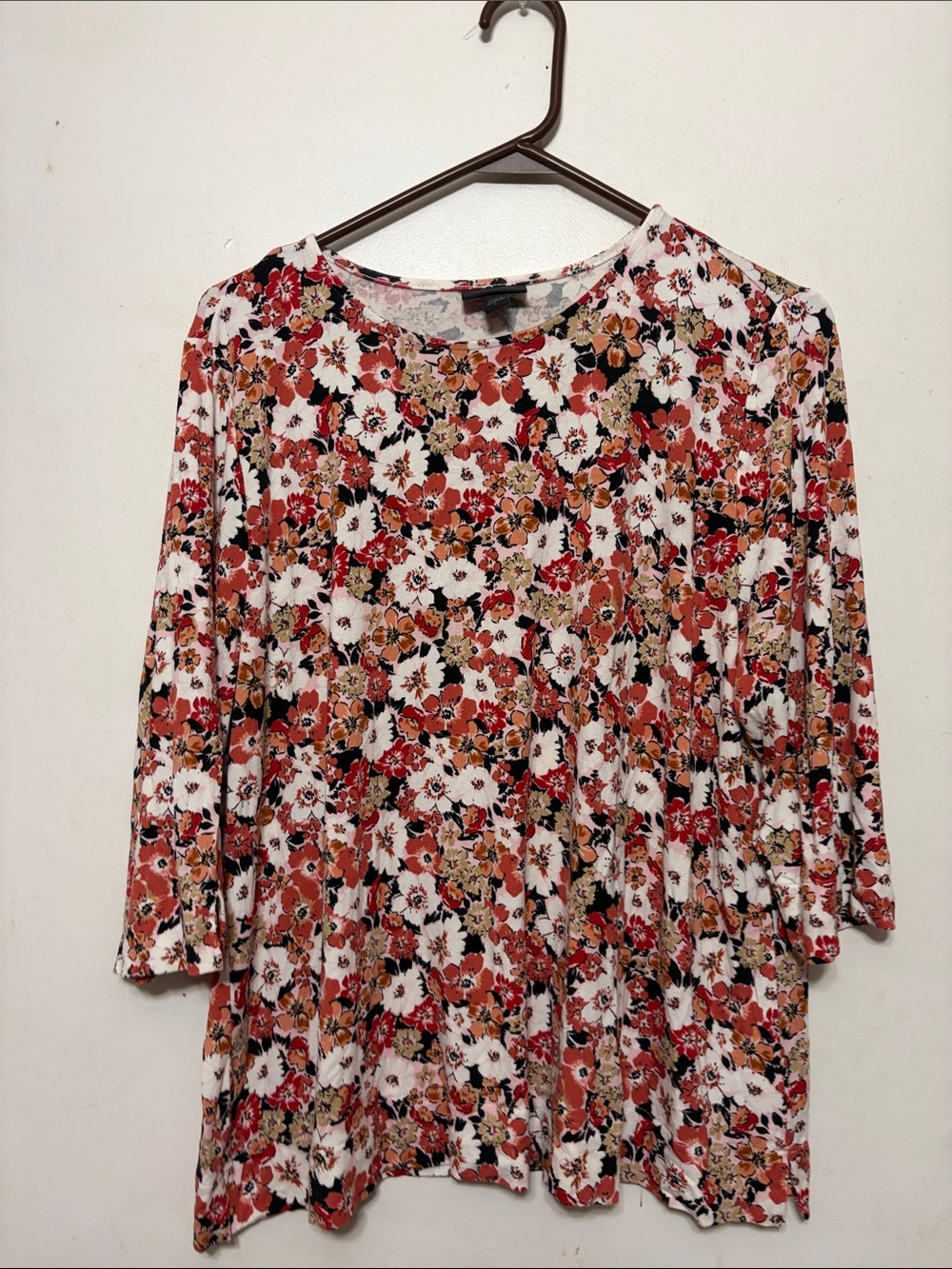 J. Jill Floral Scoop-Neck Long Sleevei Top in White, Rust and Black